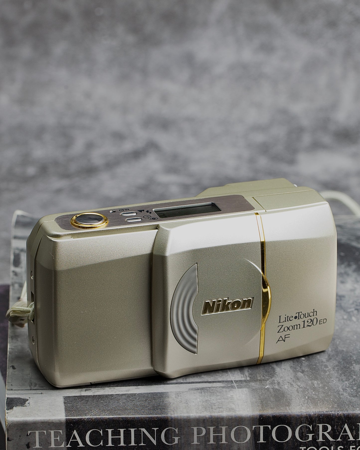Nikon Lite Touch 120 Zoom ED