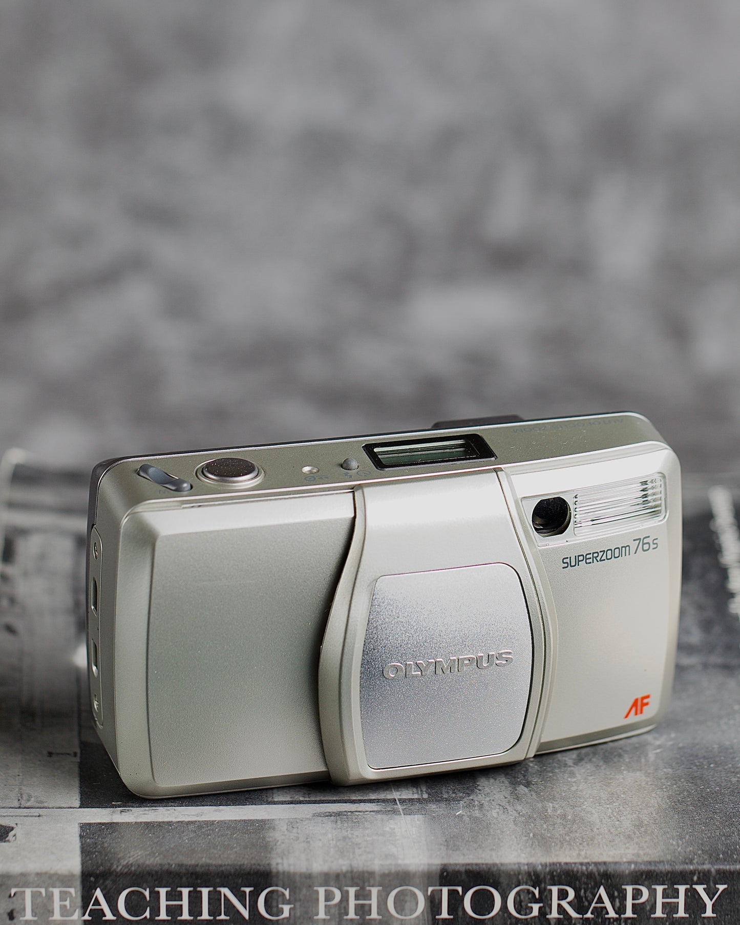 Olympus Superzoom 76S