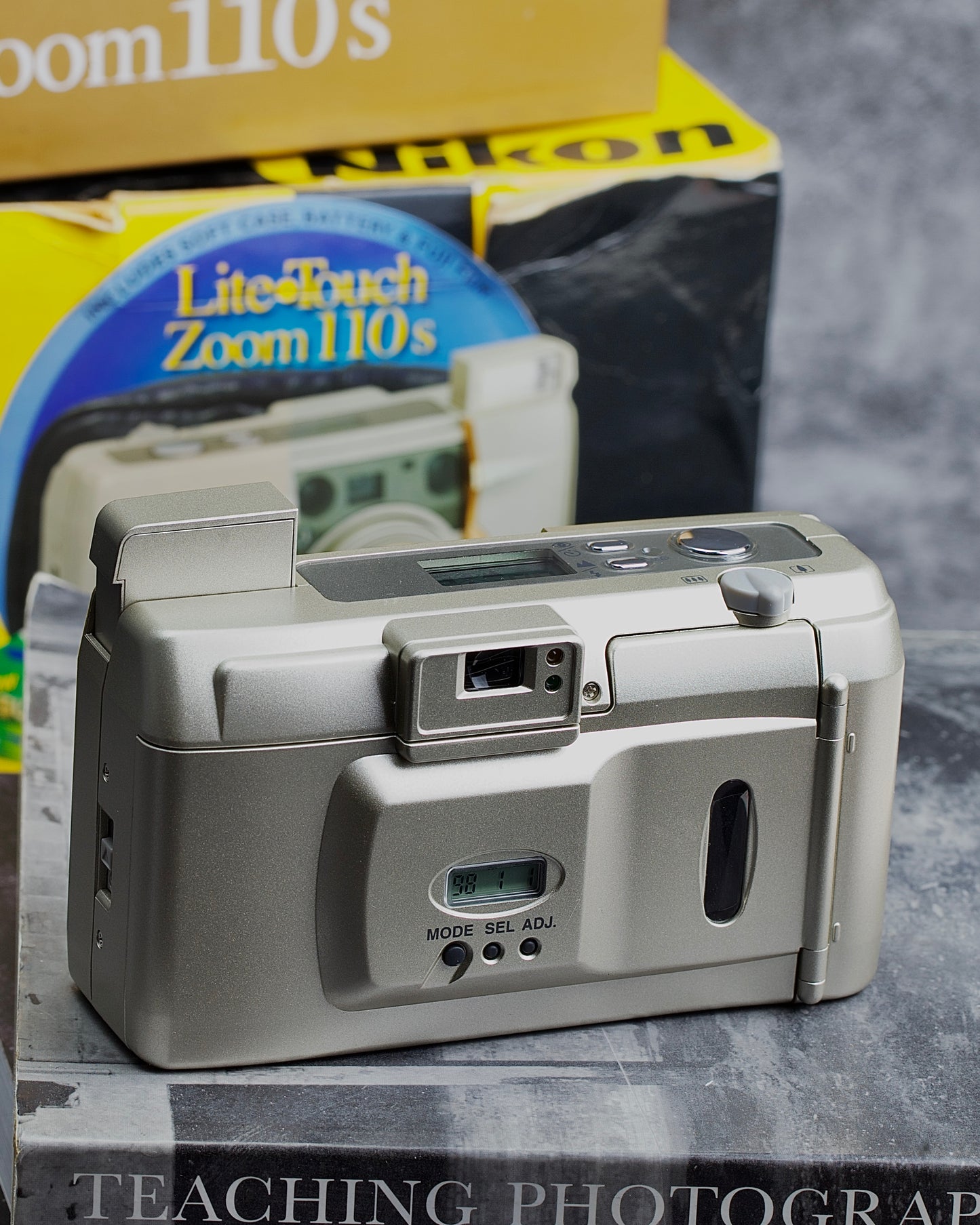 Nikon Lite Touch 110S