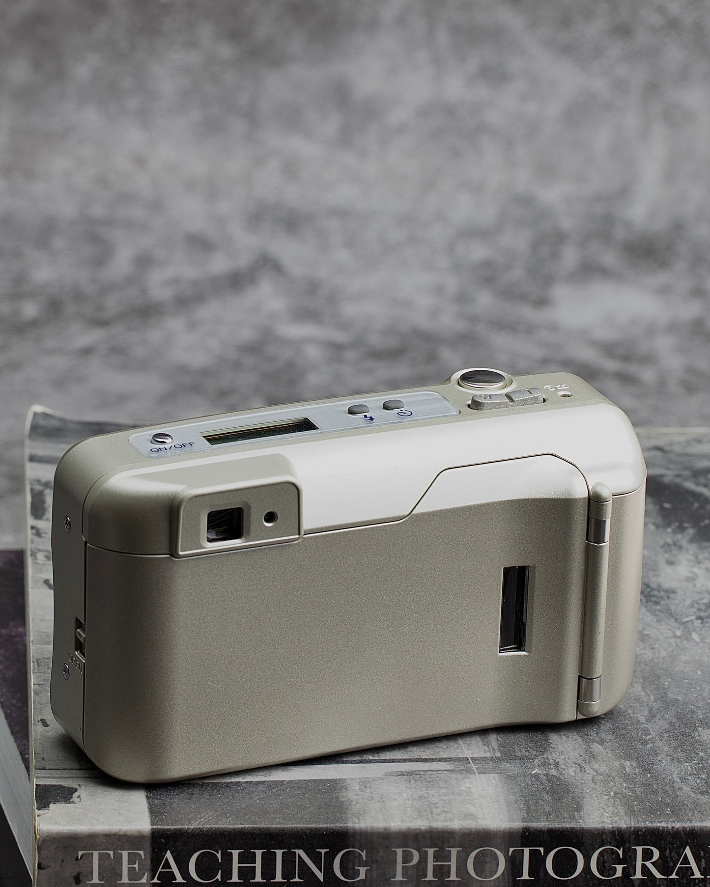 Minolta Riva Zoom 110