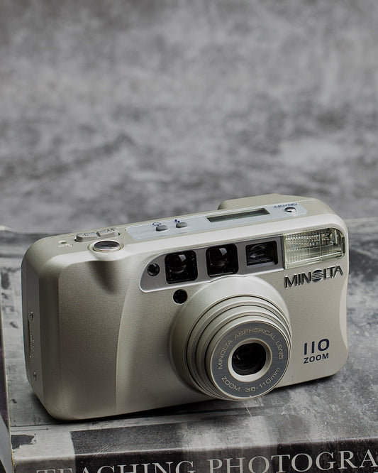 Minolta Riva Zoom 110