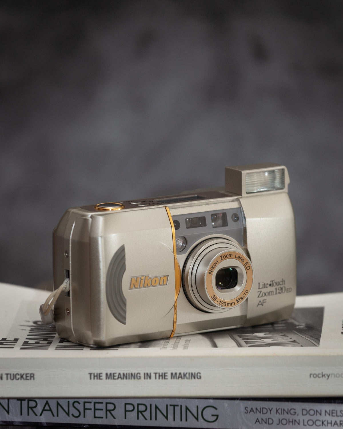 Nikon Lite Touch Zoom 120ED