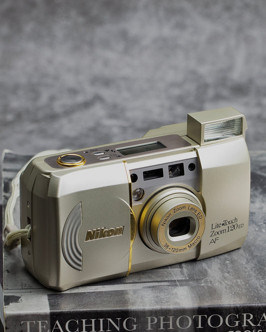Nikon Lite Touch 120 Zoom ED