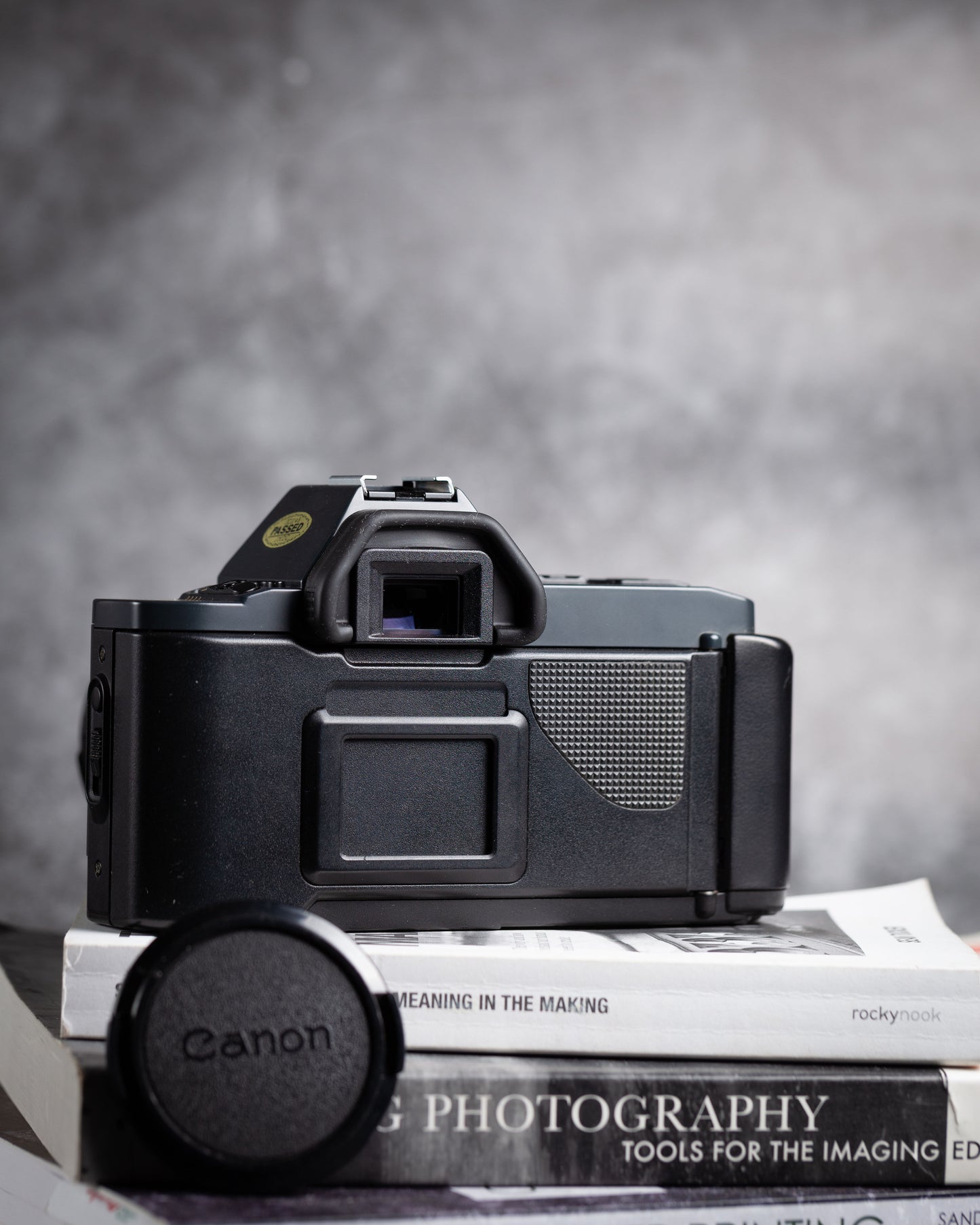 Canon T70