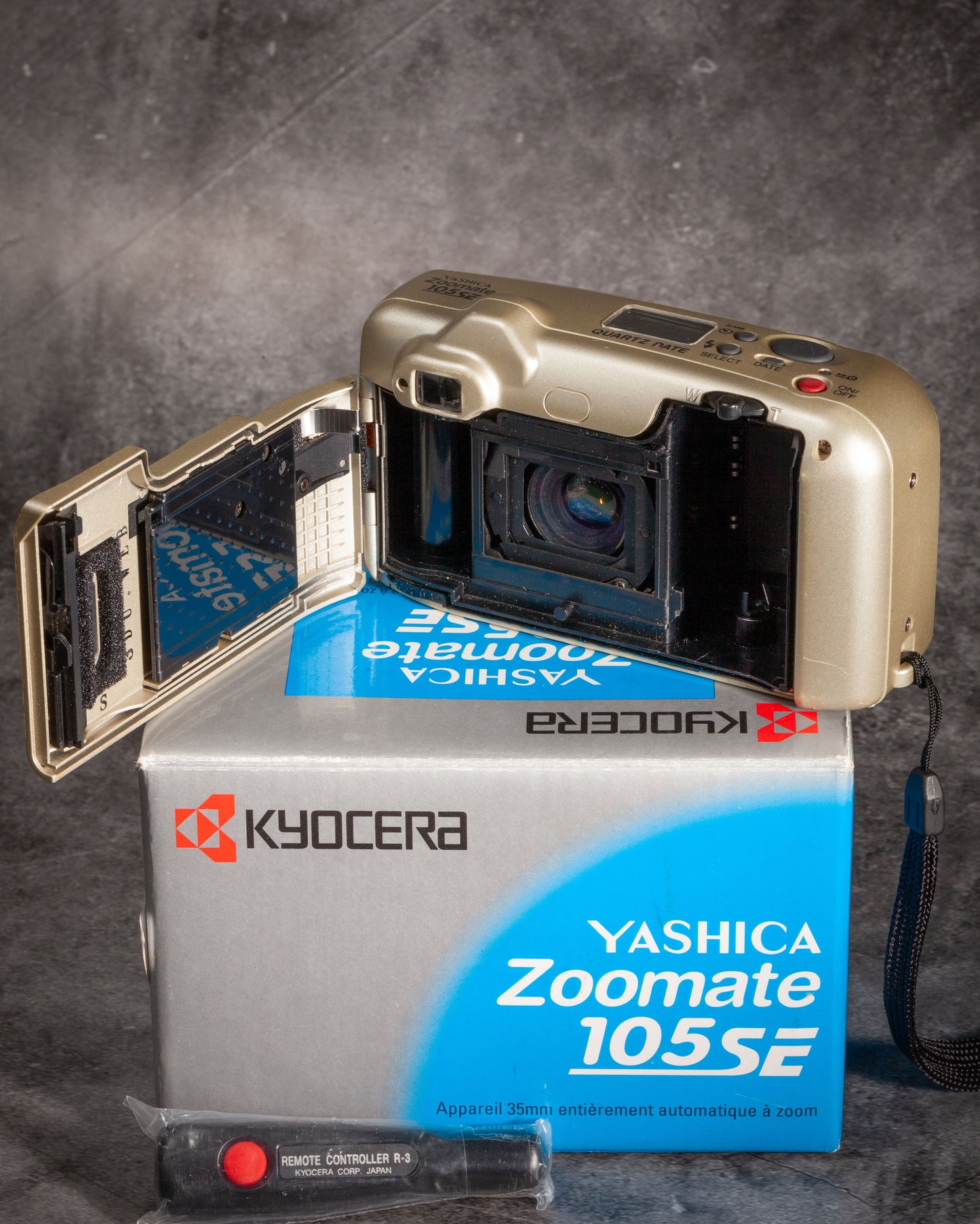 Yashica Zoomate 105SE